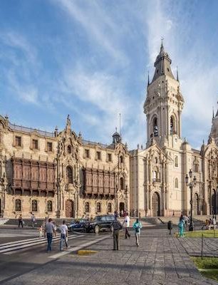 peru_lima_view_of_the_cathedral_church_and_the_main_square_in_the_down_town